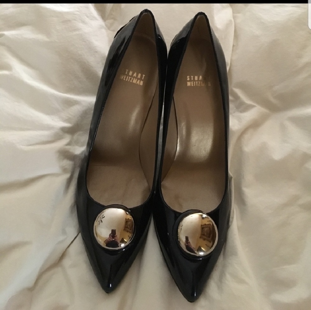 Beautiful unworn shoes with silver accents